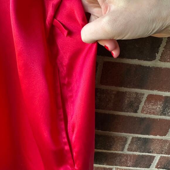 O/S NWT Vintage Victoria's Secret Gold Label Satin Robe Cherry Red Lace Beaded - Picture 9 of 9